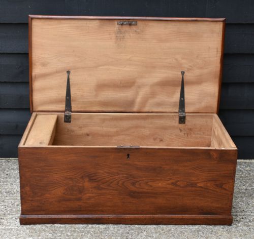 SUPERB GEORGIAN ELM BOX C1800 - ADDITIONAL PHOTO 5