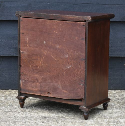 VICTORIAN MAHOGANY MINIATURE CHEST OF DRAWERS C1840 APPRENTICE PIECE GOOD QUALITY - ADDITIONAL PHOTO 3