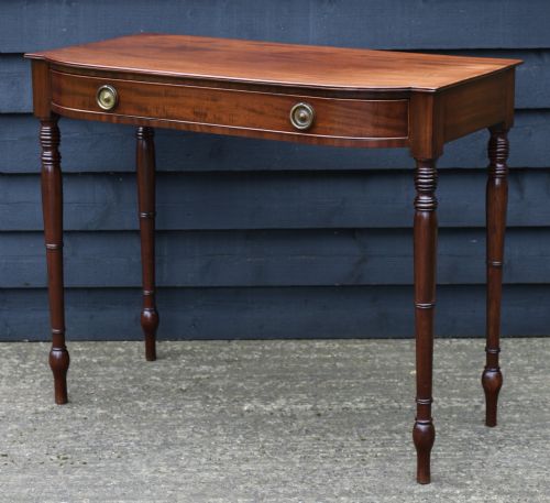 FINE QUALITY REGENCY MAHOGANY BOWFRONTED SIDE TABLE C1820 - ADDITIONAL PHOTO 2
