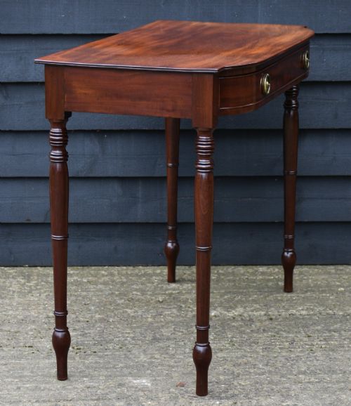 FINE QUALITY REGENCY MAHOGANY BOWFRONTED SIDE TABLE C1820 - ADDITIONAL PHOTO 3