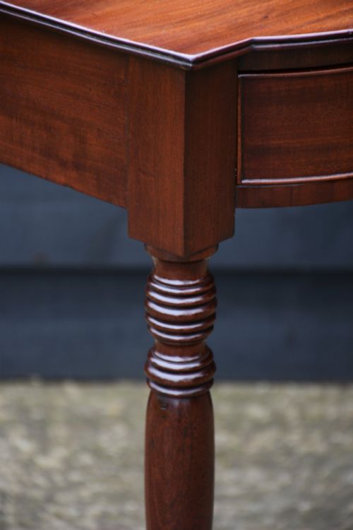 FINE QUALITY REGENCY MAHOGANY BOWFRONTED SIDE TABLE C1820 - ADDITIONAL PHOTO 7