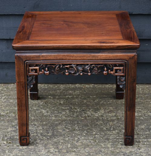 FINE QUALITY 19TH CENTURY CHINESE ROSEWOOD LOW TABLE - ADDITIONAL PHOTO 1