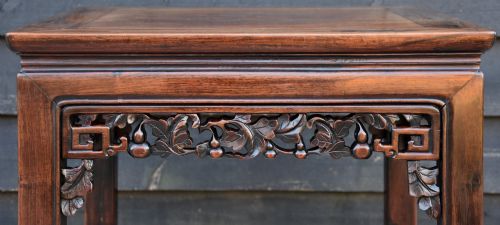 FINE QUALITY 19TH CENTURY CHINESE ROSEWOOD LOW TABLE - ADDITIONAL PHOTO 2