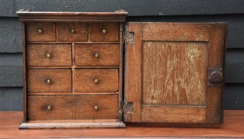 LOVELY EARLY 18TH CENTURY OAK SPICE CUPBOARD GEORGIAN - ADDITIONAL PHOTO 1