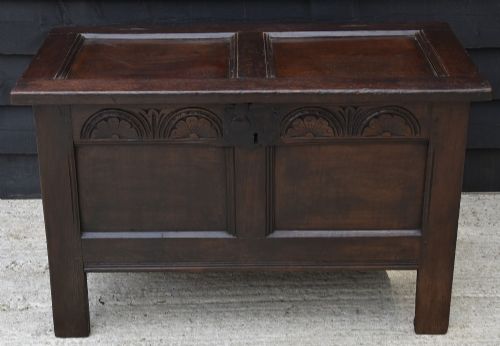 Lovely 17th Century Oak Panelled Coffer Box C.1680, Small Proportions.