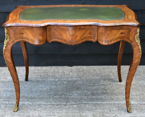 Superb 19th Century French Kingwood Writing Desk C.1890-1900, Serpentine, Marquetry Inlaid.