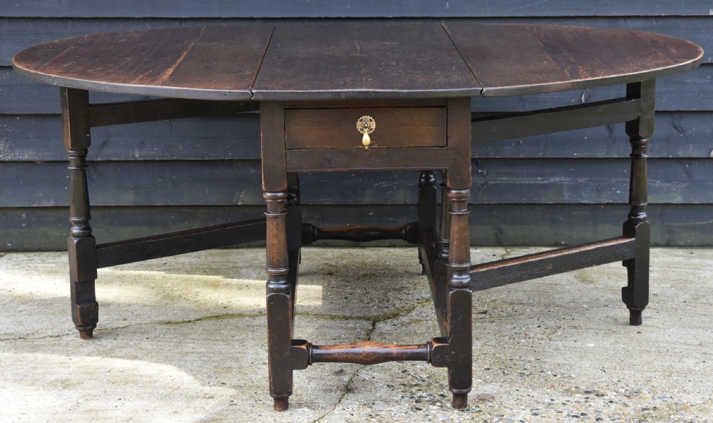 Eight Seater, Large Georgian Oak Gateleg Dining Table, Circa 1800.