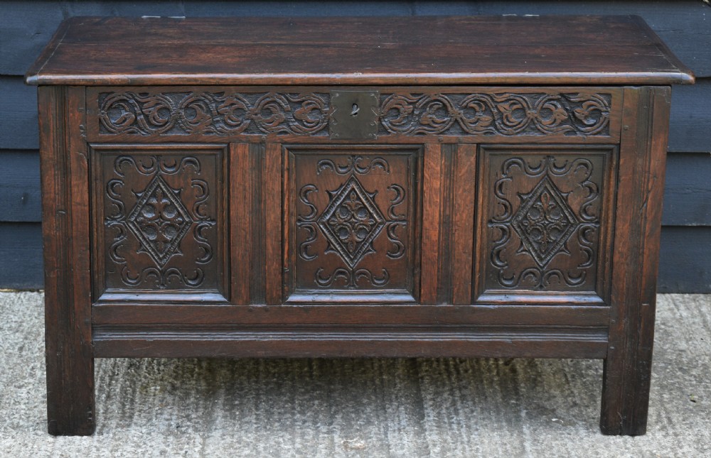 Beautiful Oak Panelled Coffer Box c.1690 