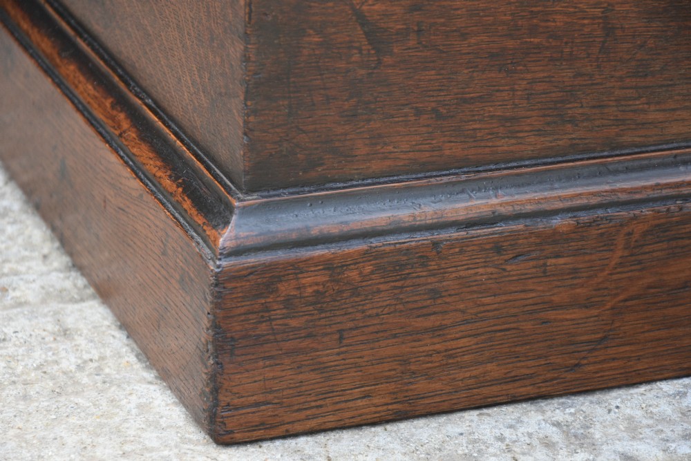 Handsome Large Victorian Oak Blanket Box C.1880. View IV