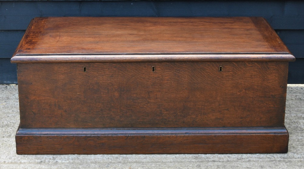 Handsome Large Victorian Oak Blanket Box C.1880. View XIX
