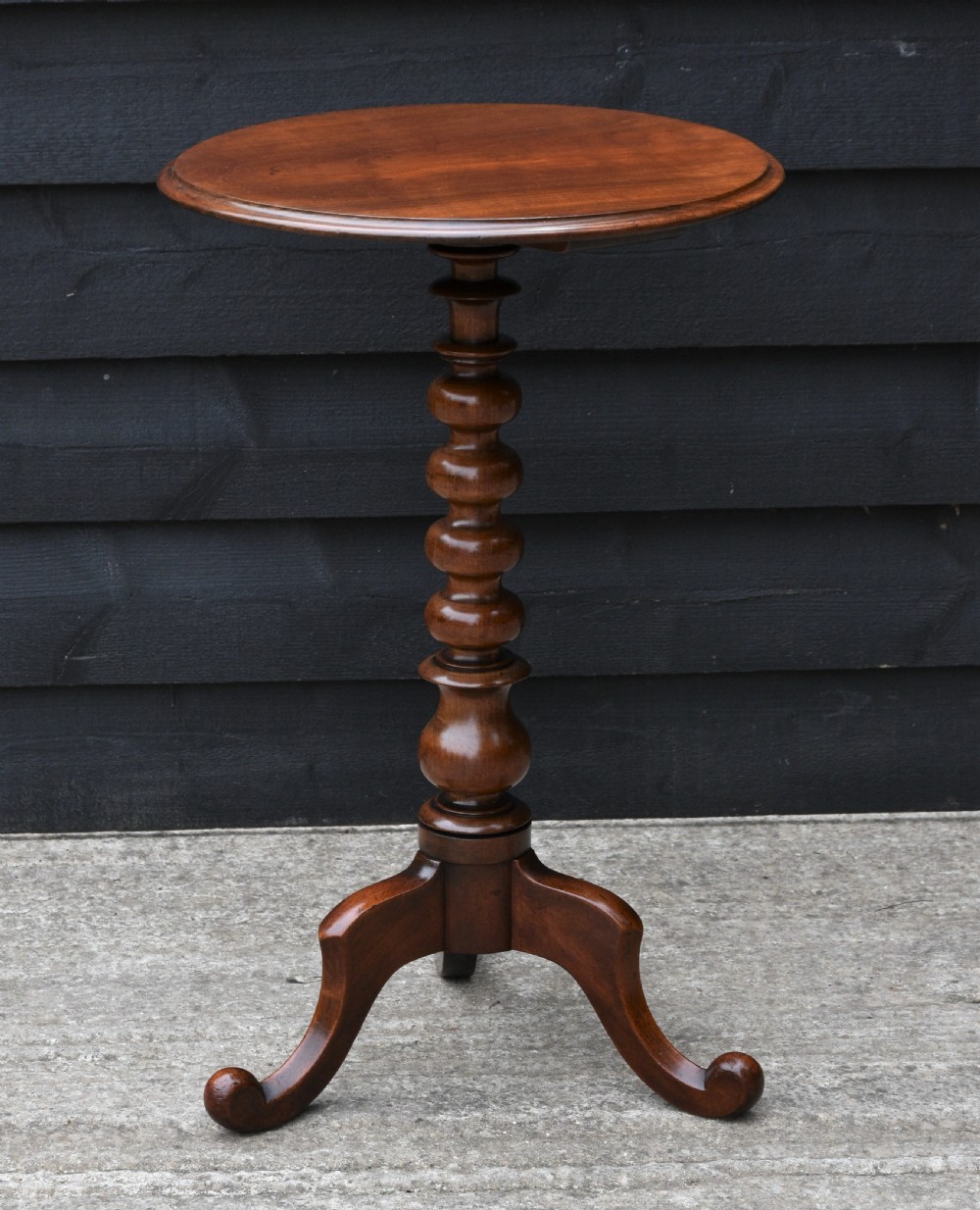 Lovely Victorian Mahogany Wine Table C.1860. View II