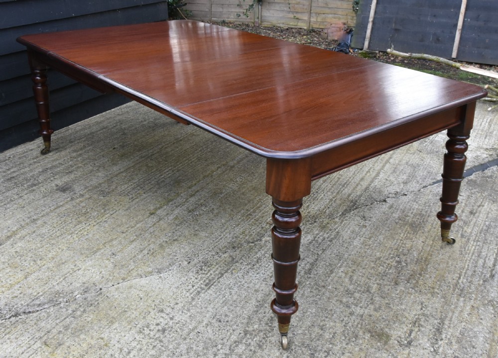 Large Extending Mahogany Dining Table, Pull-out C.1830 (seats 10 People). View V