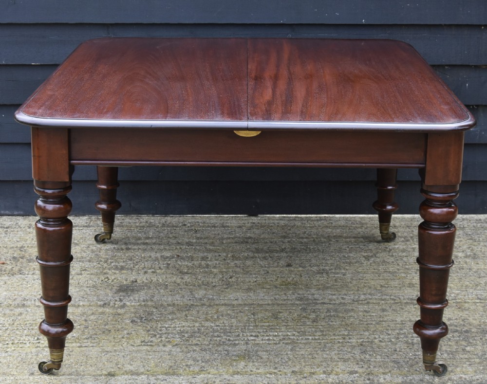 Large Extending Mahogany Dining Table, Pull-out C.1830 (seats 10 People). View XII