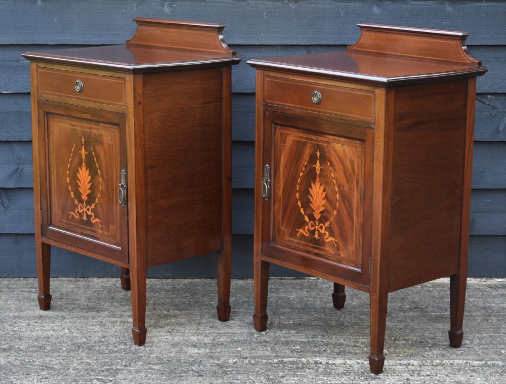 Good Quality, True Pair of Edwardian Mahogany & Inlaid Bedside Cupboards Cabinets c.1910 View III