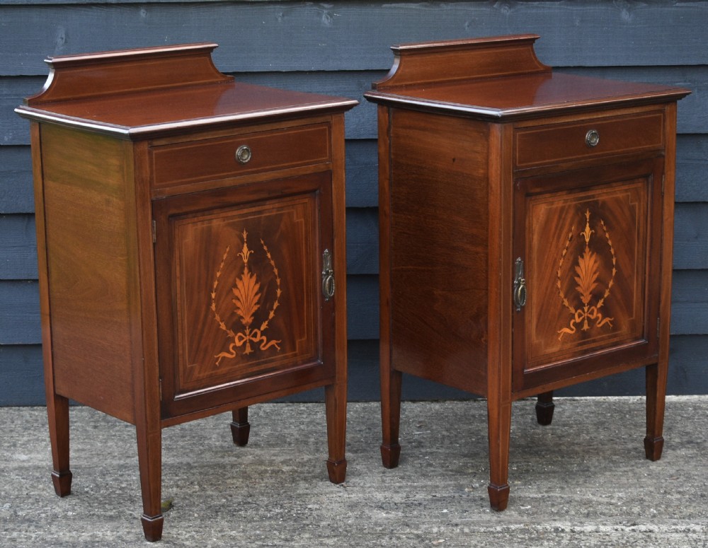 Good Quality, True Pair of Edwardian Mahogany & Inlaid Bedside Cupboards Cabinets c.1910 View IV