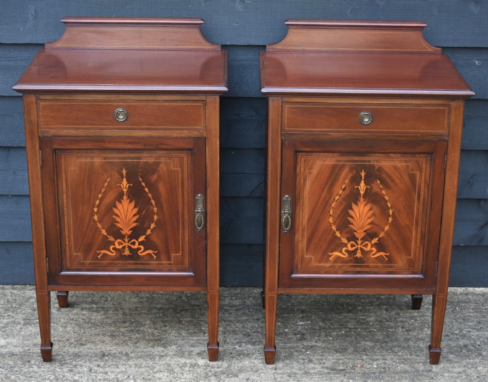 Good Quality, True Pair of Edwardian Mahogany & Inlaid Bedside Cupboards Cabinets c.1910 View V