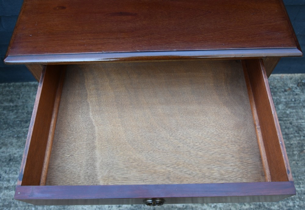 Good Quality, True Pair of Edwardian Mahogany & Inlaid Bedside Cupboards Cabinets c.1910 View VII