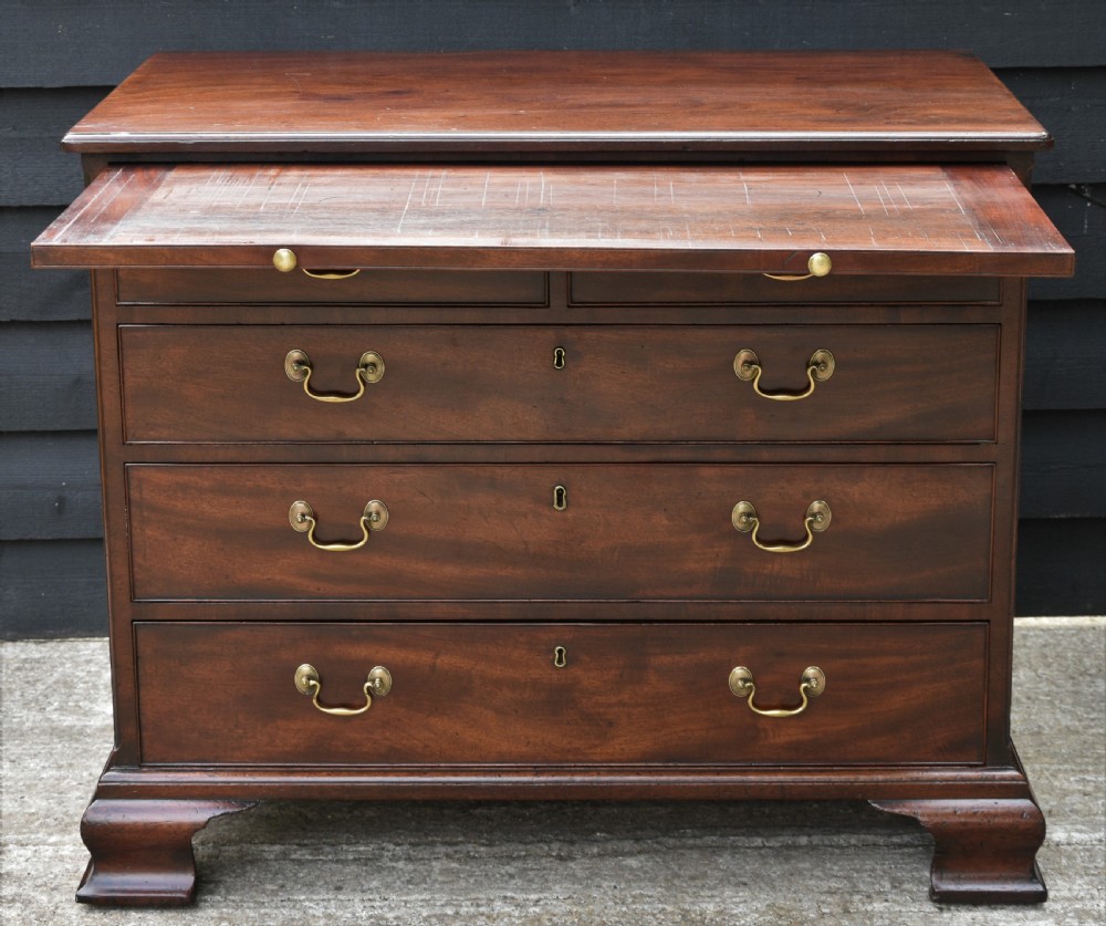 Superb Georgian Mahogany Chest Of Drawers C.1750 With Brushing Slide. View X