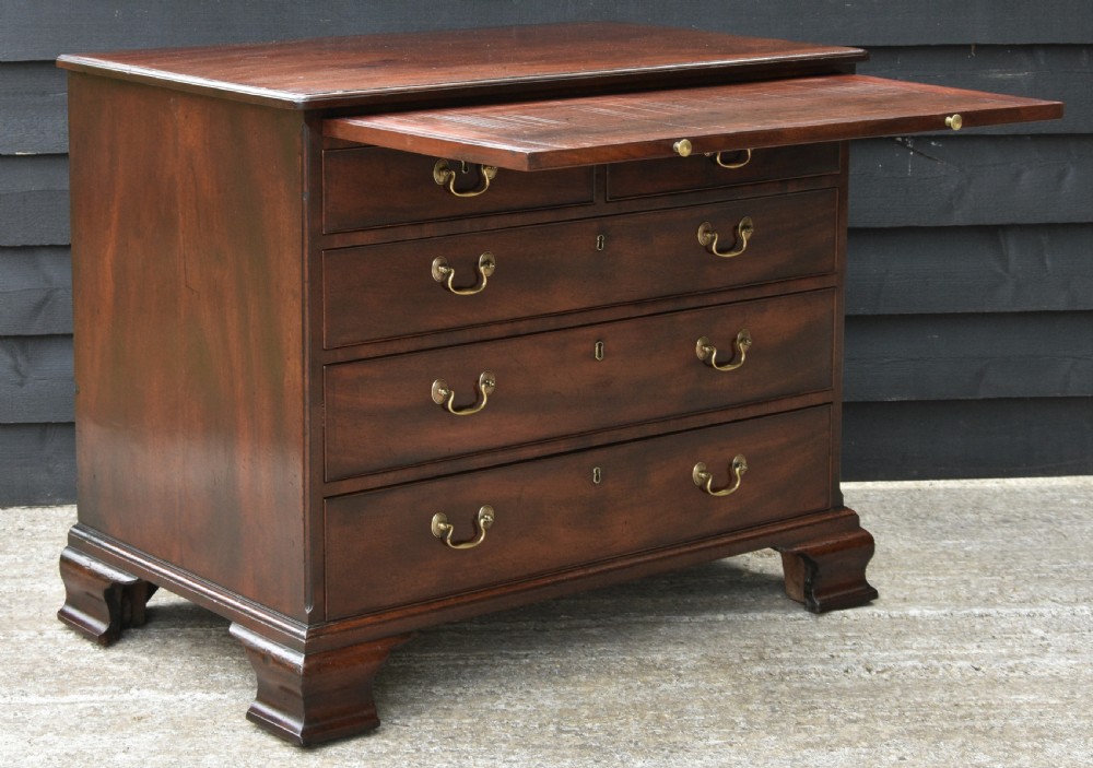 Superb Georgian Mahogany Chest Of Drawers C.1750 With Brushing Slide. View XIII