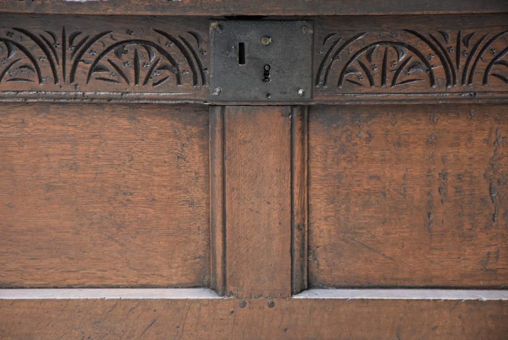 Handsome 17th Century Oak Coffer C.1680, Small Proportioned. View V