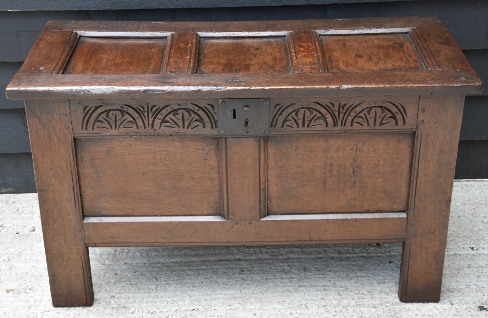 Handsome 17th Century Oak Coffer C.1680, Small Proportioned. View X