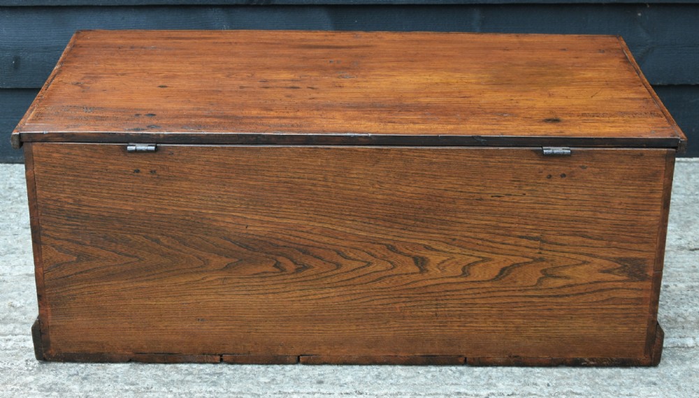 Lovely Georgian Elm Blanket Box C.1800, Small Proportions. View XI