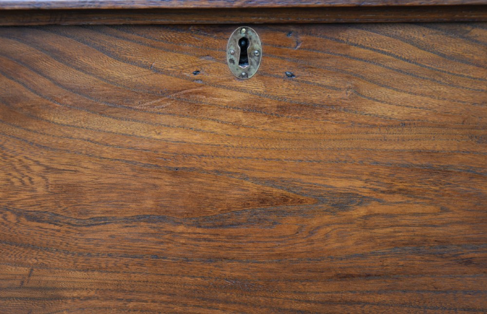 Lovely 19th Century Large Elm Blanket Box C.1830. View VII