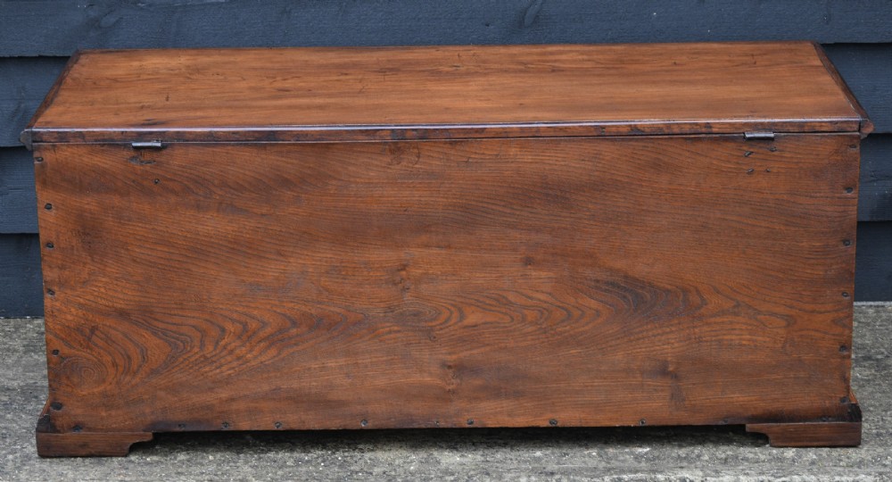 Lovely 19th Century Large Elm Blanket Box C.1830. View XII