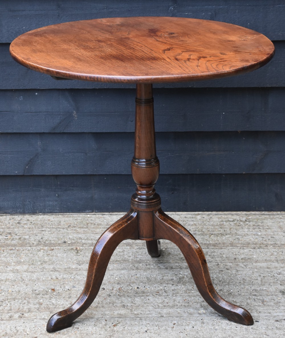 Handsome Georgian Elm & Oak Tripod Wine Table With Tilt-Top.