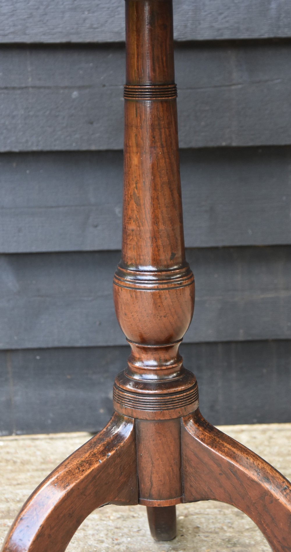 Handsome Georgian Elm & Oak Tripod Wine Table With Tilt-Top. View III