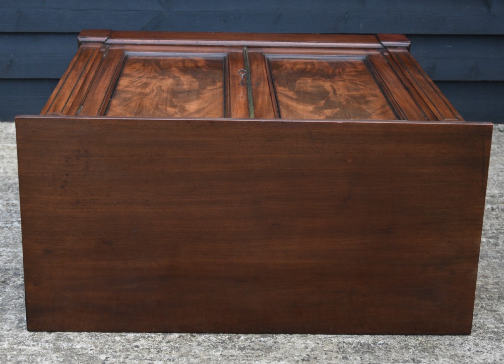 Superb William IV Mahogany Floor Standing Cupboard Of Small Proportions C.1830. View XII
