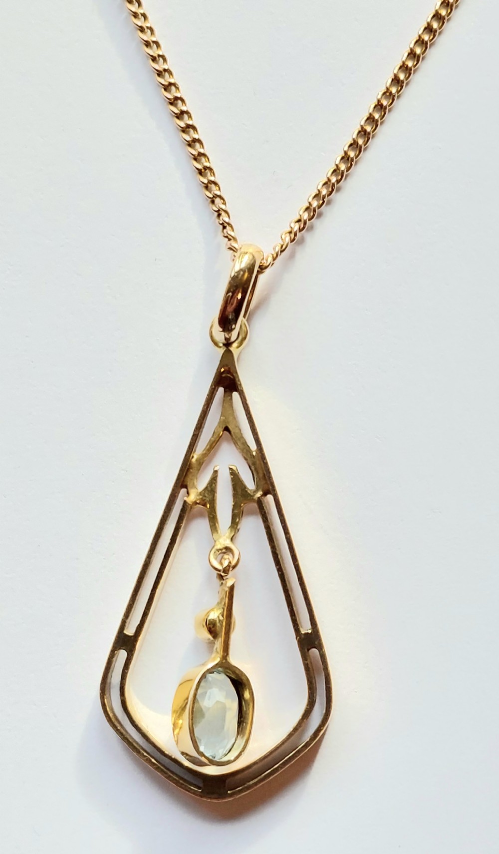 Beautiful Art Deco Period 9ct Gold, Aquamarine & Seed Pearl Pendant & Chain. View III