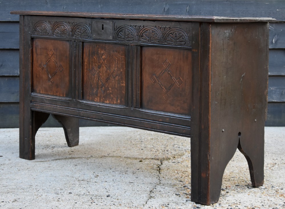 Lovely 18th Century Oak Coffer Box With Inlaid Panels. View II