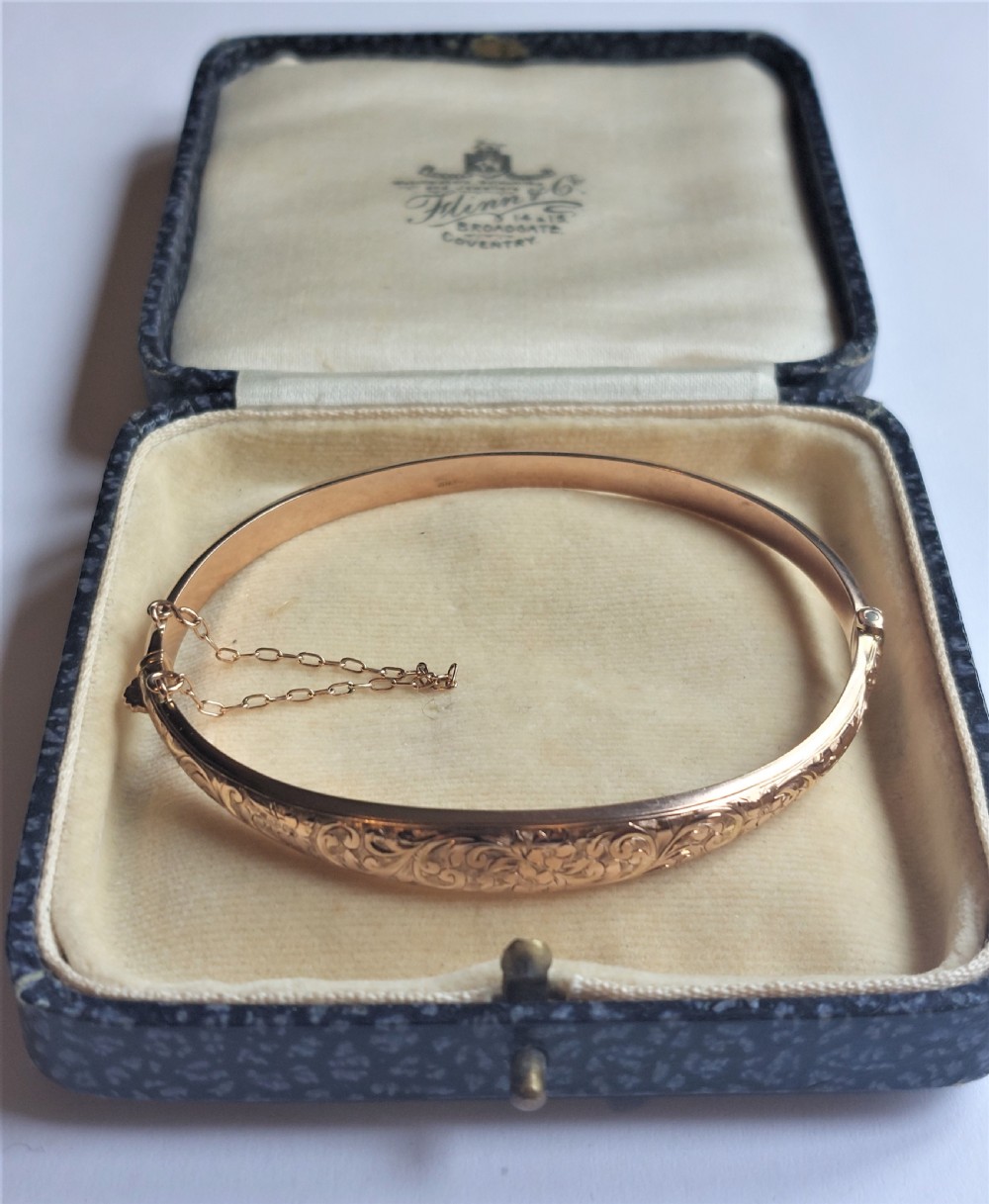 Beautiful Edwardian 9ct Rose Gold Bangle Bracelet, Engraved Floral & Foliate Decoration, Made By Smith & Pepper. View II