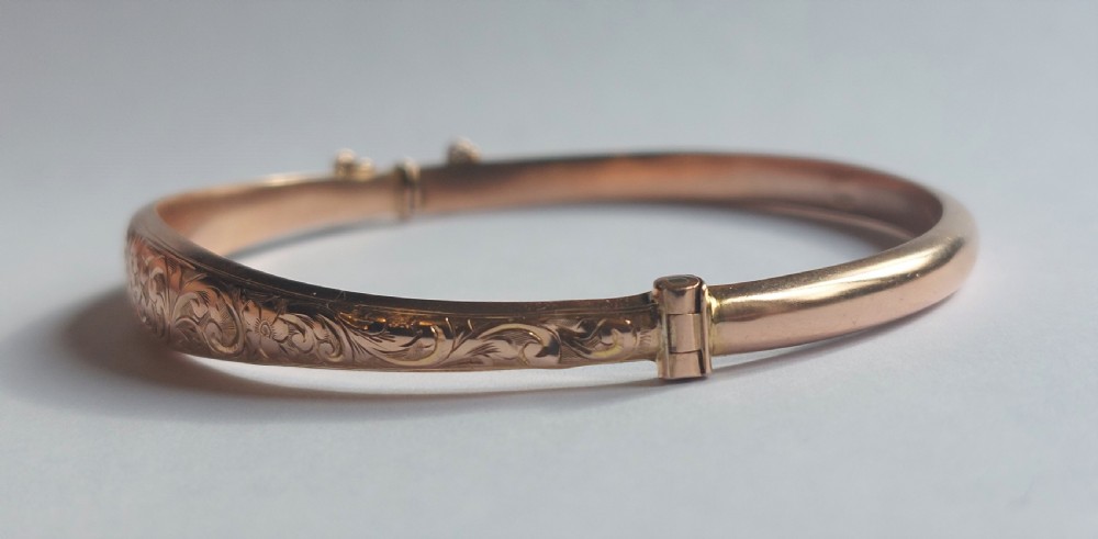 Beautiful Edwardian 9ct Rose Gold Bangle Bracelet, Engraved Floral & Foliate Decoration, Made By Smith & Pepper. View IX