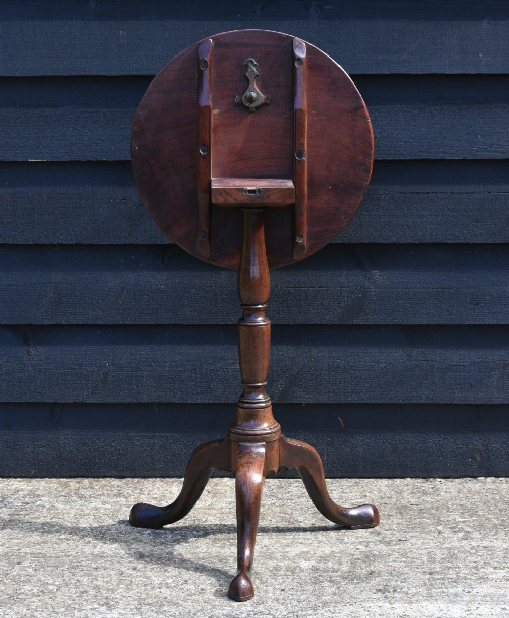 Handsome Georgian Mahogany Wine Table With Tilt-top C.1780. View III