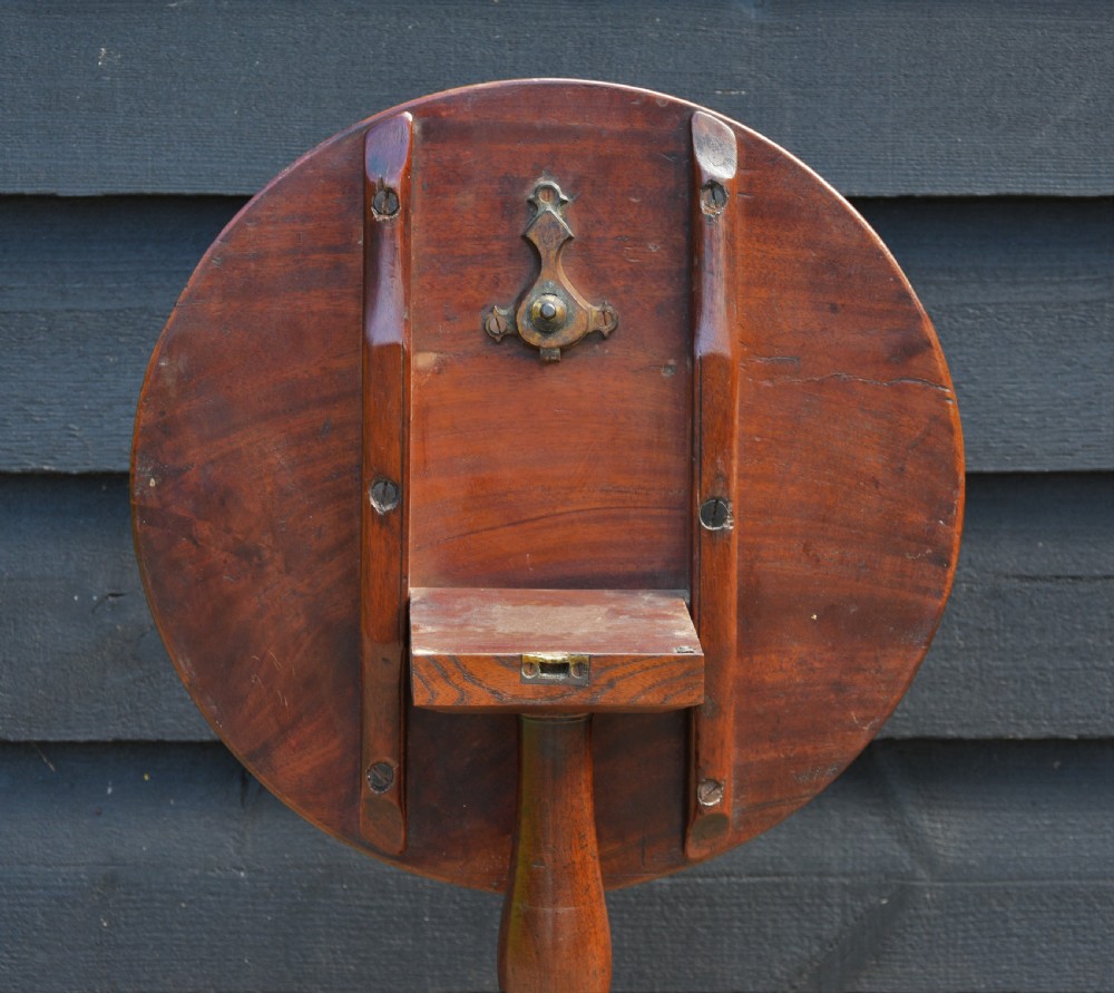 Handsome Georgian Mahogany Wine Table With Tilt-top C.1780. View IV