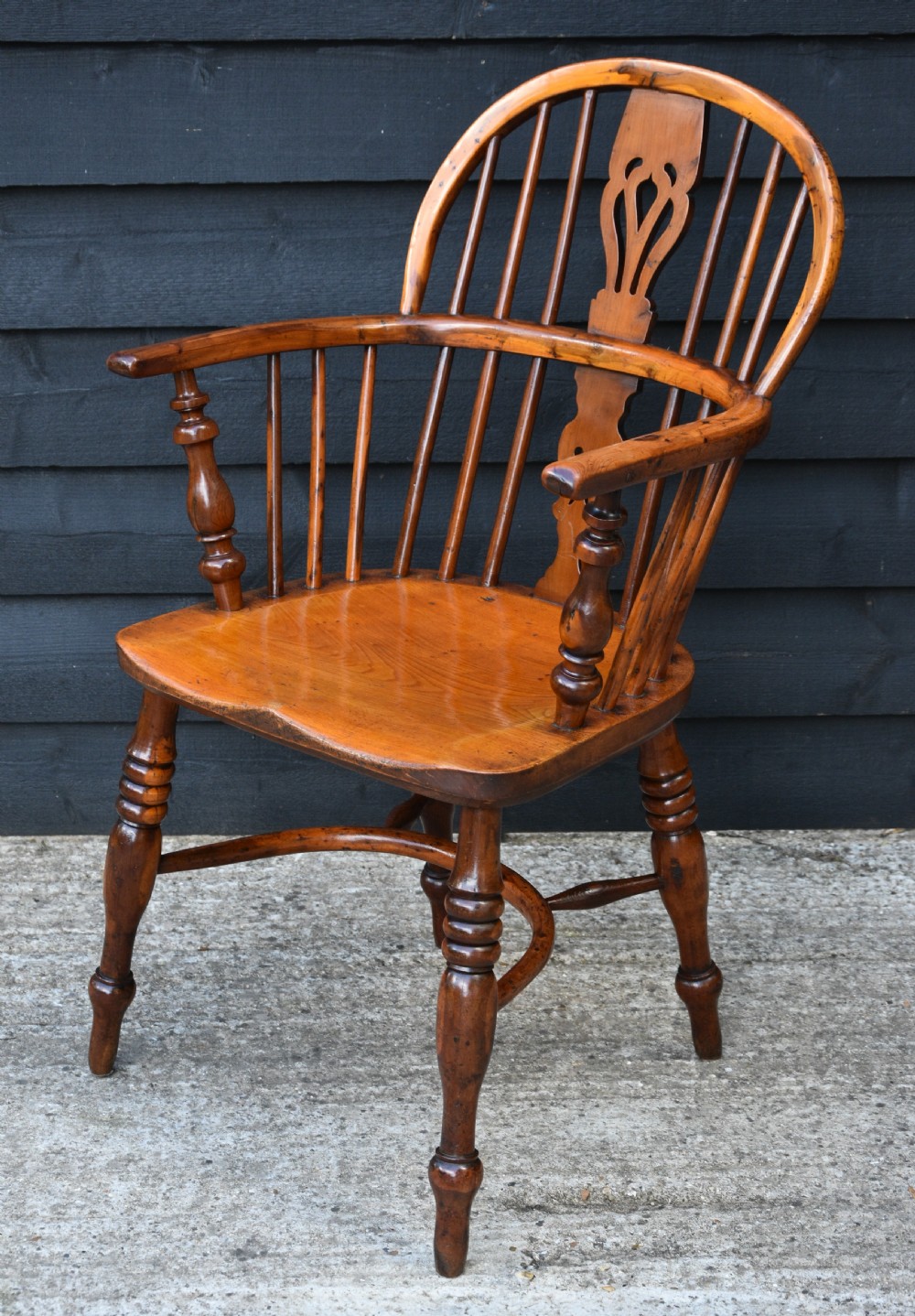 Superb Early 19th Century Yew & Elm Windsor Armchair, Georgian.