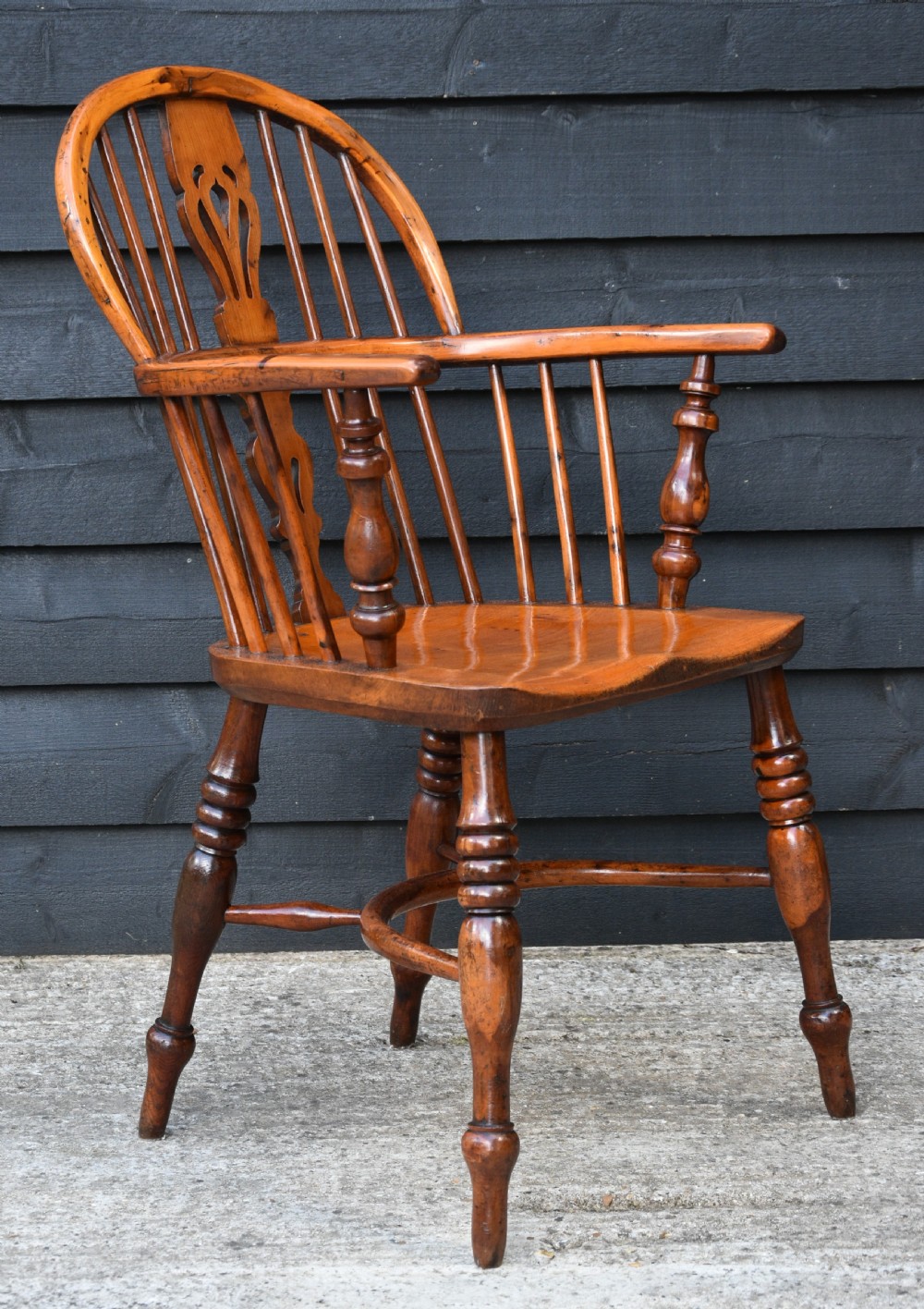 Superb Early 19th Century Yew & Elm Windsor Armchair, Georgian. View X