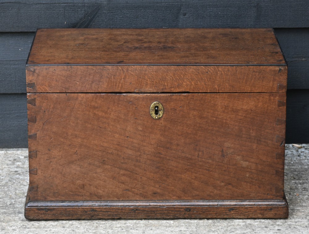 Lovely Georgian Oak Box, Small Proportions C.1790-1800 View II