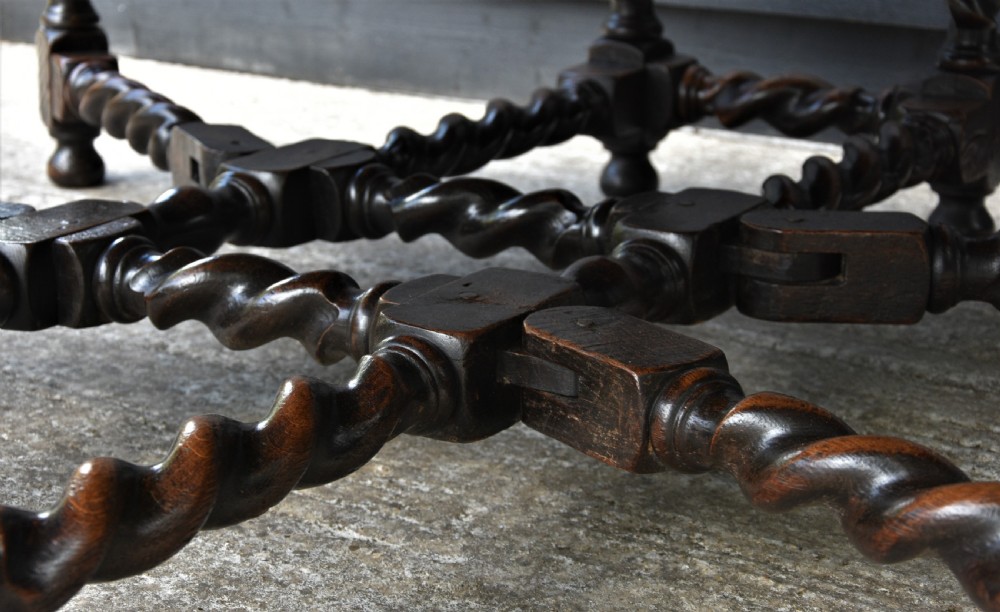 Outstanding Large Oak Double Gateleg Dining Table To Seat 8 People, 19th Century. View III