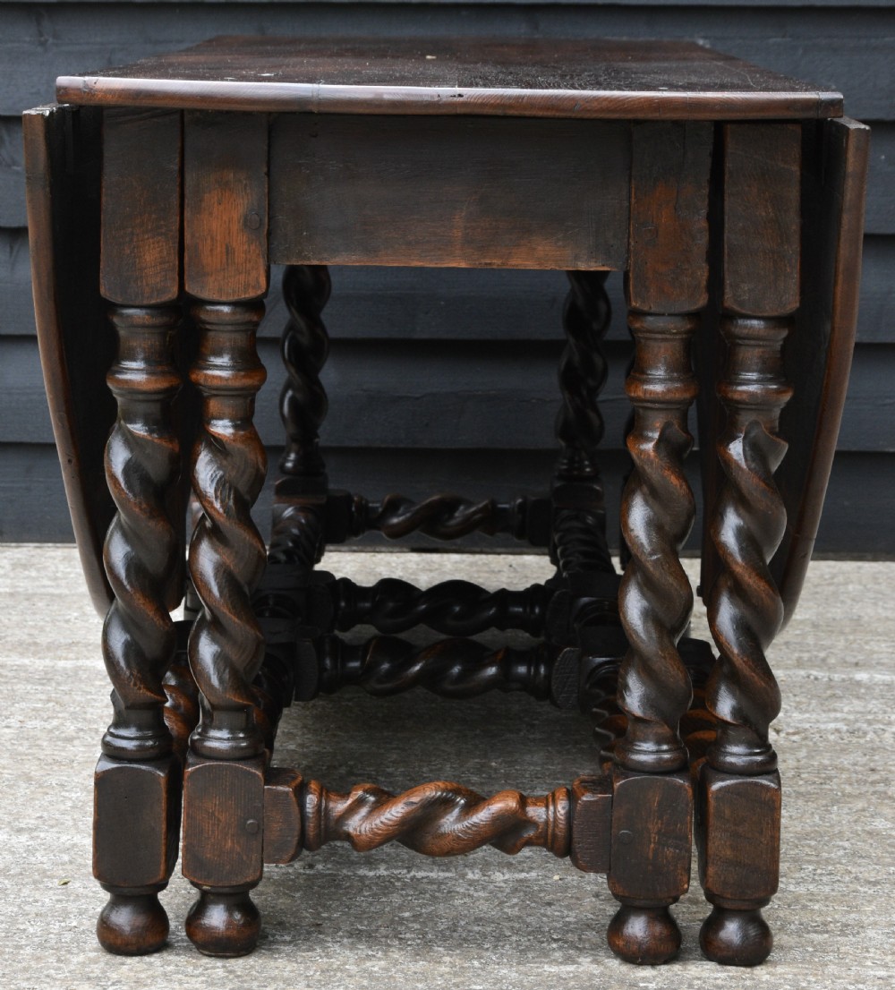 Outstanding Large Oak Double Gateleg Dining Table To Seat 8 People, 19th Century. View VIII
