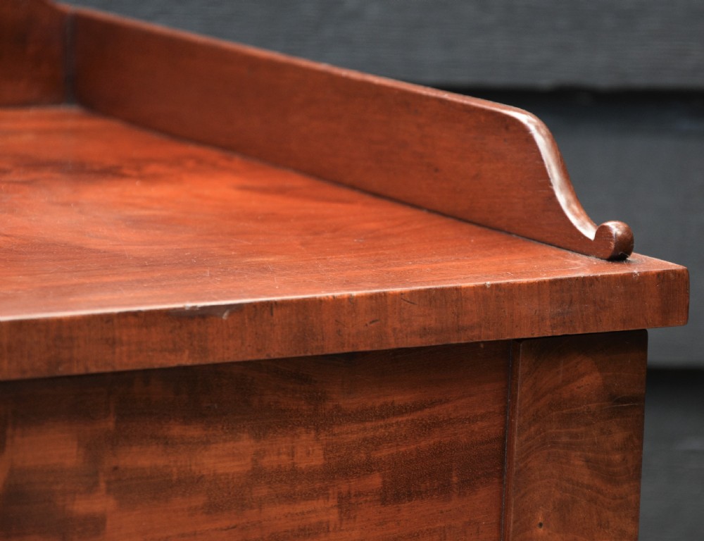 Beautiful Georgian Mahogany Side Cabinet Chiffonier C.1830. View V