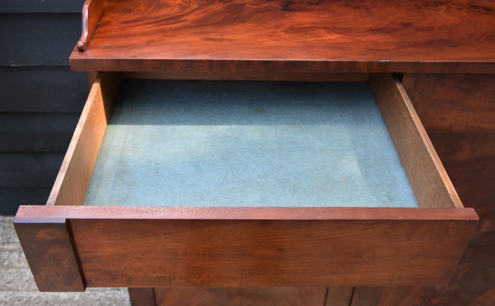 Beautiful Georgian Mahogany Side Cabinet Chiffonier C.1830. View X