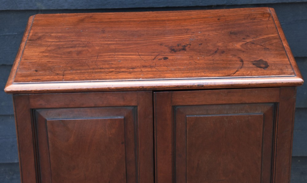 Georgian Mahogany Low Cupboard, Small Proportions, With Internal Drawers. View VII