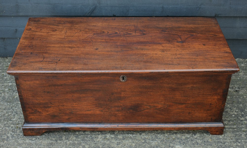 Lovely 18th Century Elm Blanket Box c.1760 View III