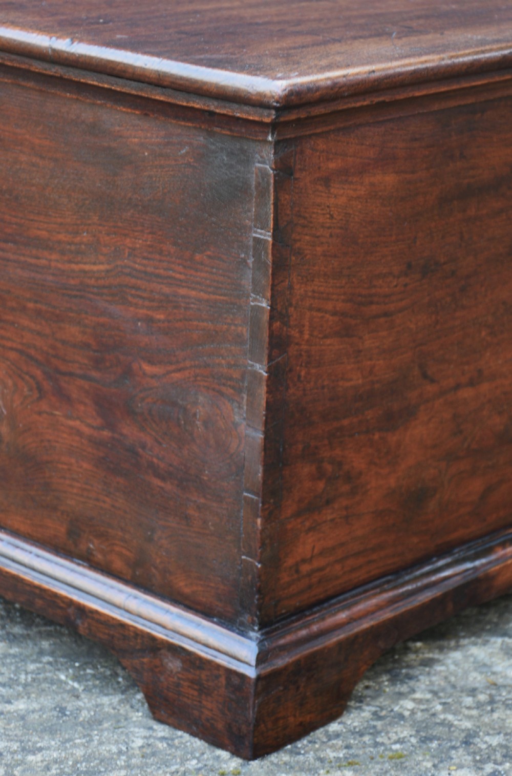 Lovely 18th Century Elm Blanket Box c.1760 View X
