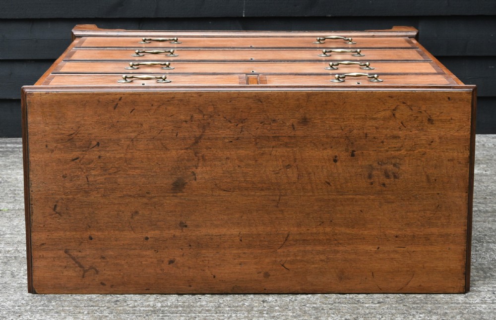 Handsome Georgian Oak Chest Of Drawers C.1780, Light Oak With Mahogany Cross-banding. View X
