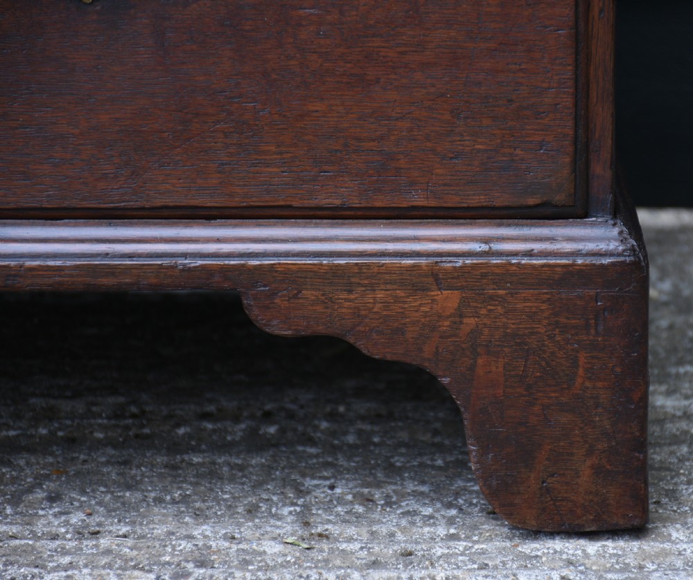 Handsome Georgian Oak Chest of Drawers c.1750  View V