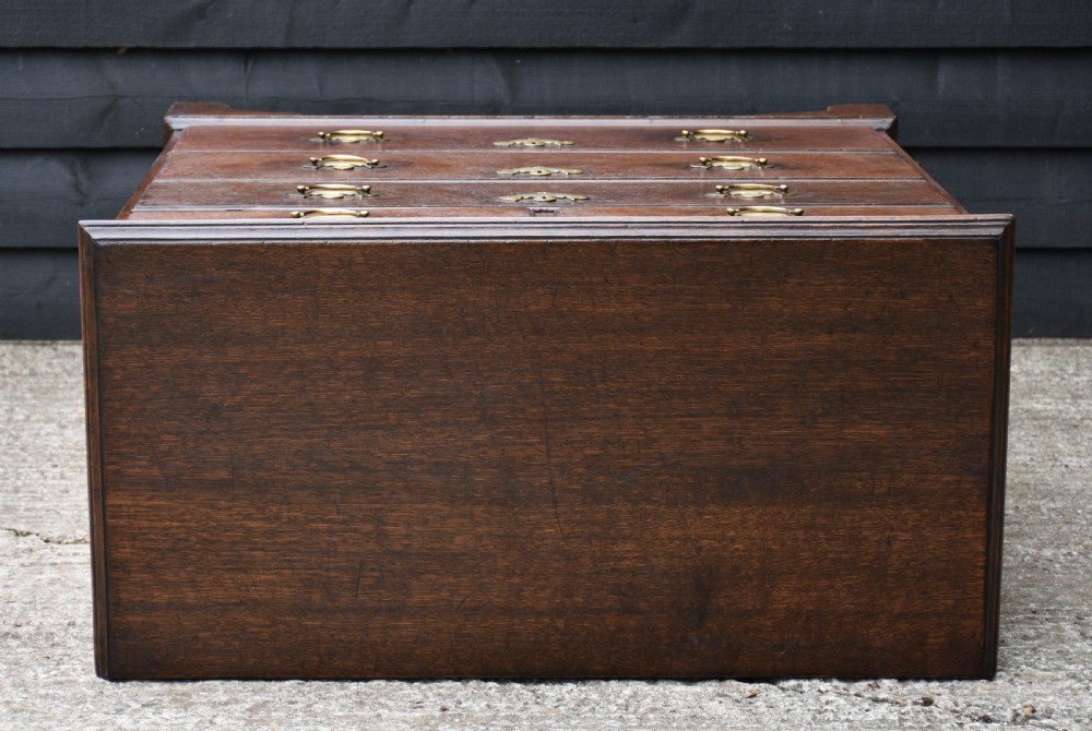 Handsome Georgian Oak Chest of Drawers c.1750  View IX
